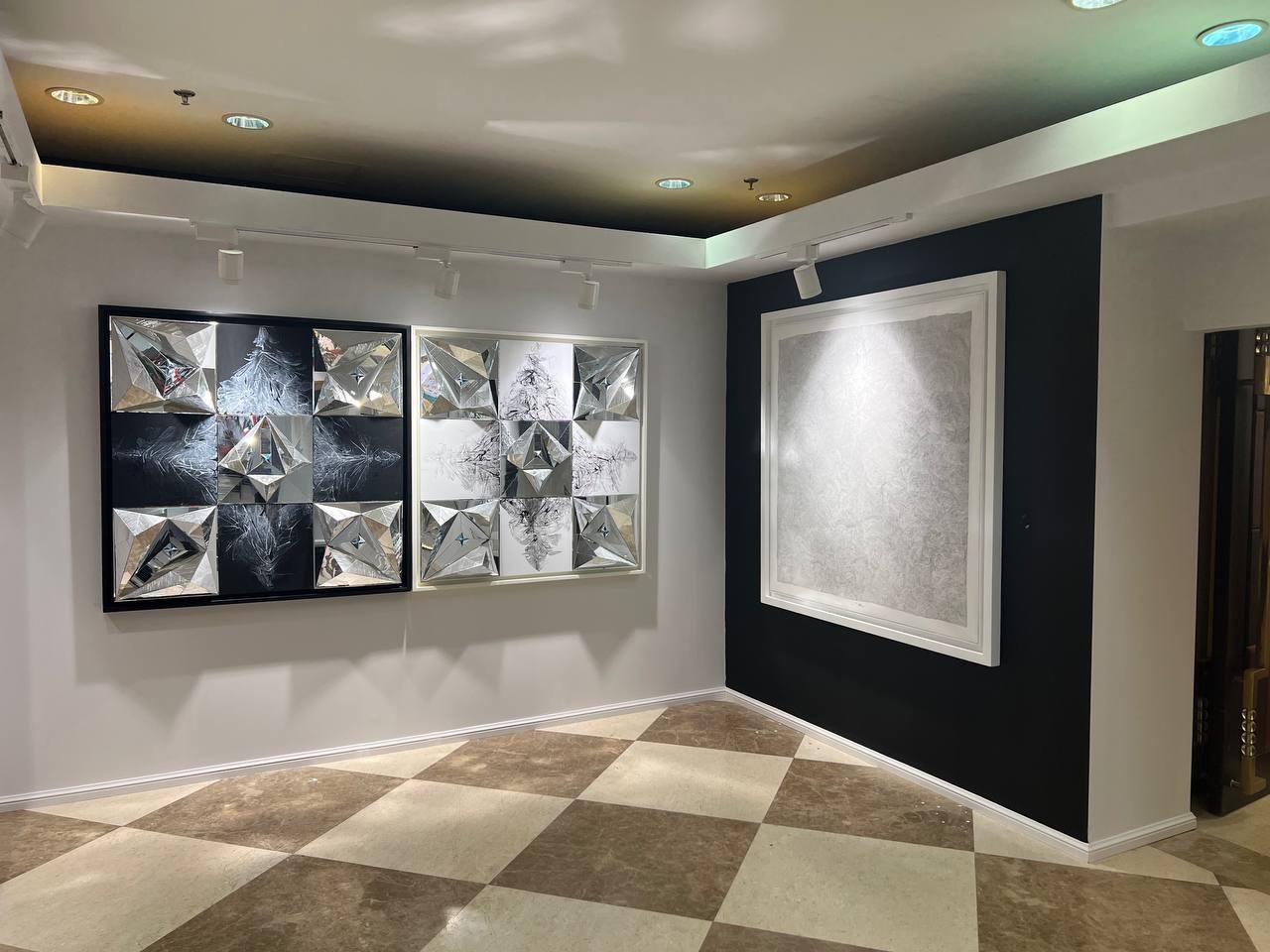 gallery grid image